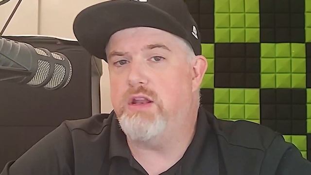 TinyMight 2 UPGRADES - Handmade Leather Cases (Plus Giveaway) смотреть онлайн