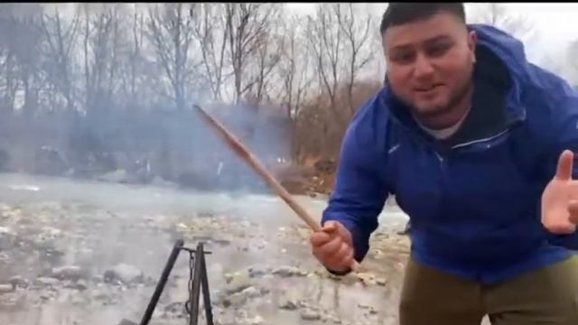 грибы в казане на природе что то нечто ! нуу ооочень вкусно смотреть онлайн