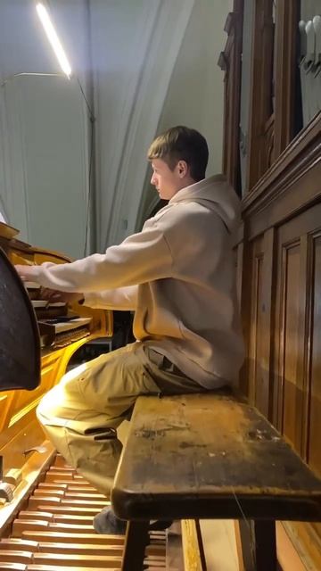 Концерт 11 мая в 21:00 в соборе Петра и Павла! смотреть онлайн