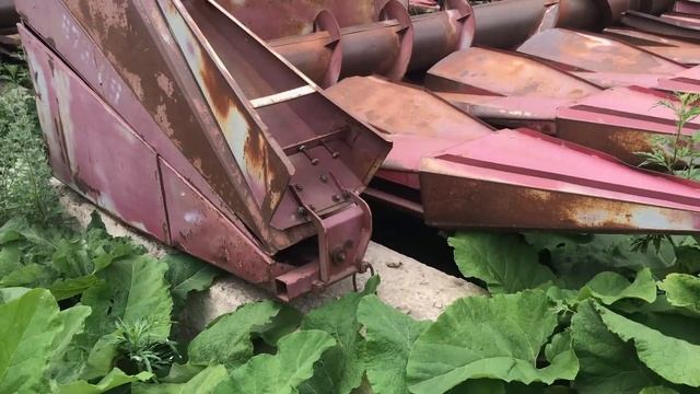 Жатка для уборки подсолнечника  Унисибмаш НАШ-873-04 экспресс-обзор от Александра Банова