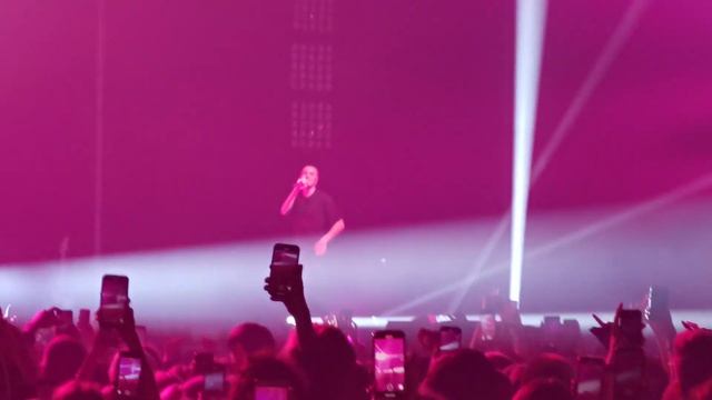 маленькая тёлка - face stadium live 10.2021