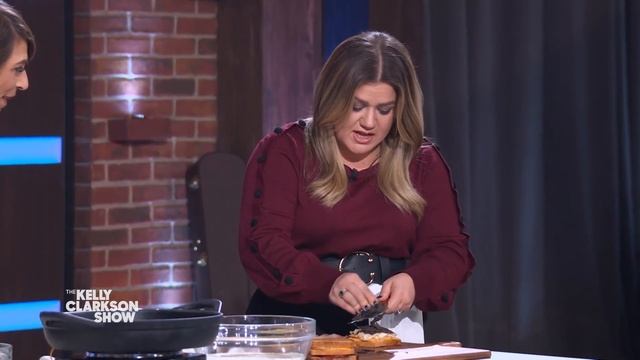 How To Make 'Iron Chef' Dominique Crenn's Monte Cristo Recipe смотреть онлайн