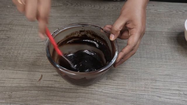 How to Make Chocolate Sauce for Cake/ Ice-cream/ Dessert || Chocolate Sauce || Bake With Razia смотреть онлайн