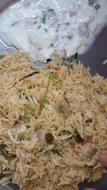 Rice Cooker Mushroom Biryani #youtubeshorts