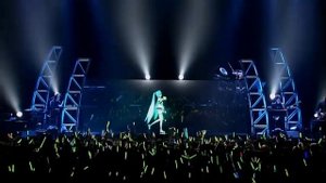 шоу Хацyнэ Микy выступает голограмма