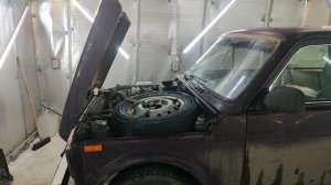 В покраске Нива.