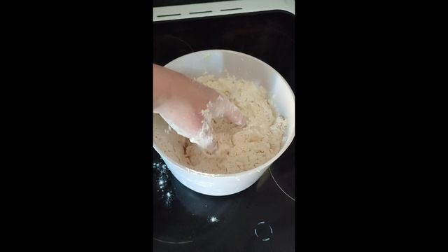 Пирожное орешки.mp4