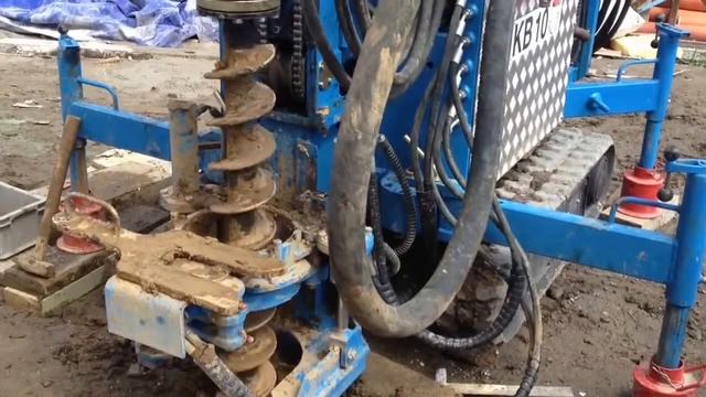 ▶ Kútfúrás, száraz fúrás, kútfúró YouTube 720p смотреть онлайн