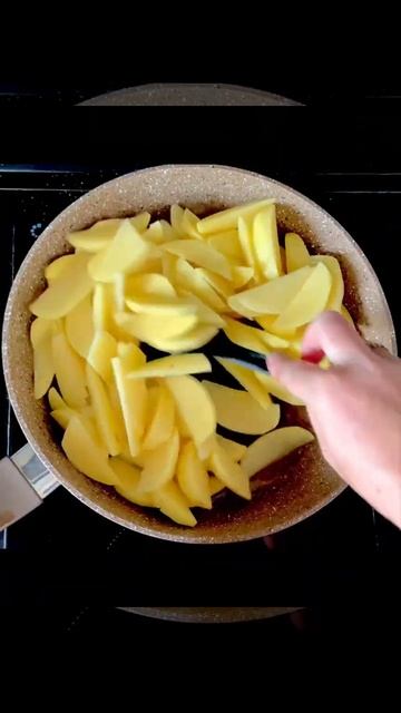 Жареная картошка с лисичками