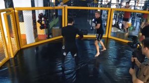 Бой Пулемётчик против Коваленко