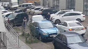 Агрессивная женщина выдавила глаз беременной девушке в Краснодаре