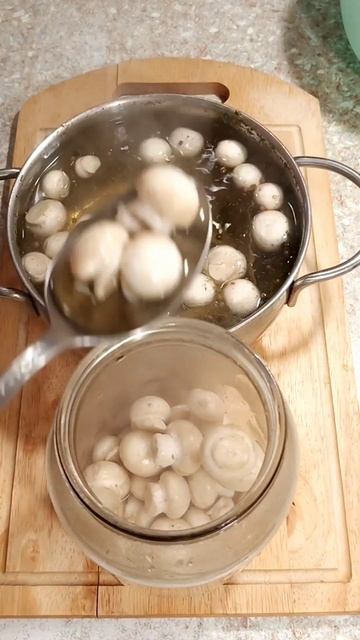 Маринованные грибочки. #shorts смотреть онлайн