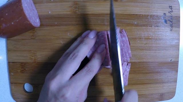 Пекинская капуста с сервелатом | Beijing cabbage with sausage смотреть онлайн