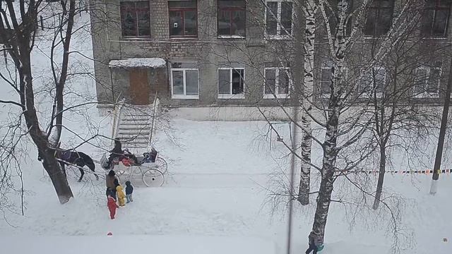 Сатанинская вакханалия за окном