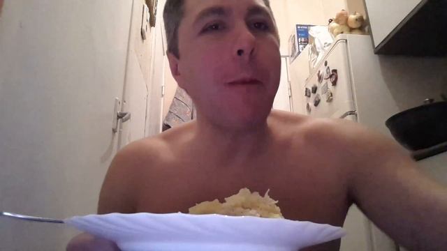 МУКБАНГ. КУШАЮ КАРТОШКУ С МЯСОМ смотреть онлайн