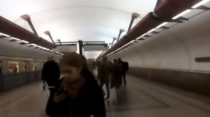 Москва 915 станция метро Кожуховская осень день