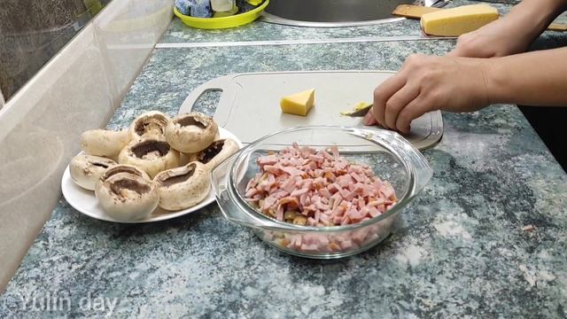КАК ПРИГОТОВИТЬ ФАРШИРОВАННЫЕ ШАМПИНЬОНЫ смотреть онлайн