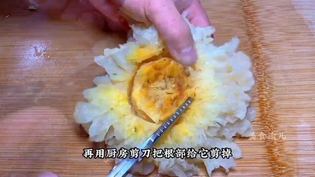 天冷要多吃銀耳，教你一個新做法，脆爽入味又解饞，一大盤不夠吃【美食渝兒】#銀耳 #銀耳食譜 #銀耳料理 #銀耳的做法 #銀耳煮法