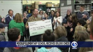 Moosup Elementary School receives donatation from local business