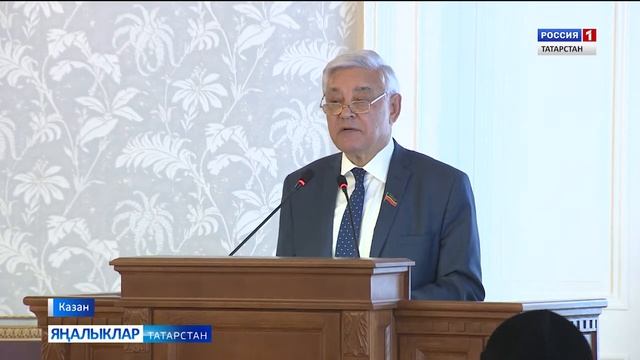 Гавриил Романович Державин. Поэзия. Драматургия. Избранное дип аталган китап нәшер ителде