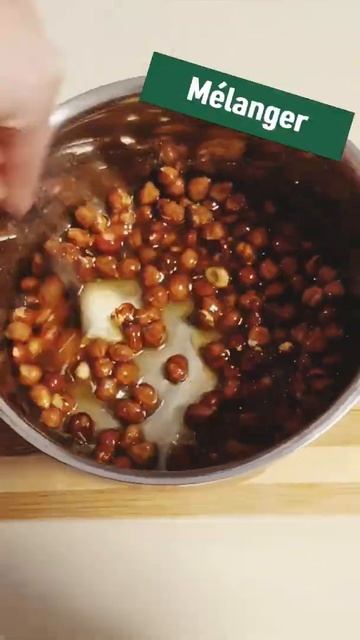 Label Recette | Truffes au chocolat et au marron avec noisettes caramélisées смотреть онлайн