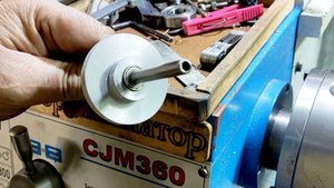 Двойной шкив под круглый ремень, с клиновыми ручьями, с одной установки.