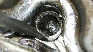 SsangYong сломалась свеча накала высверливаем с сохранением родной резьбы