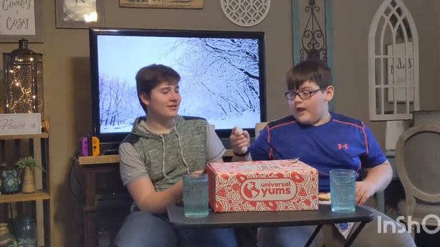 Universal Yums Holiday Box 2020 смотреть онлайн