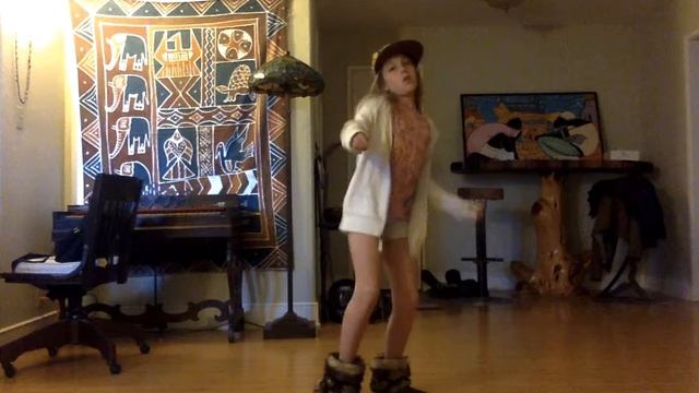 Red Hot chilli Peppers Dance: 11 years old смотреть онлайн