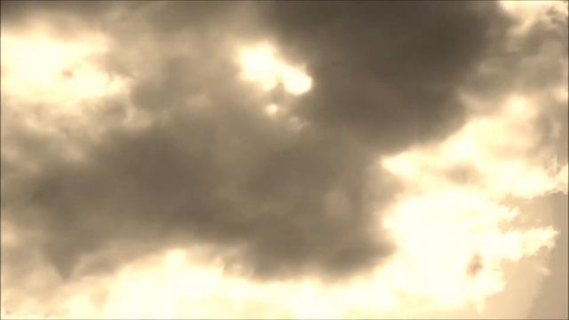 Снег удирал под белым флагом!