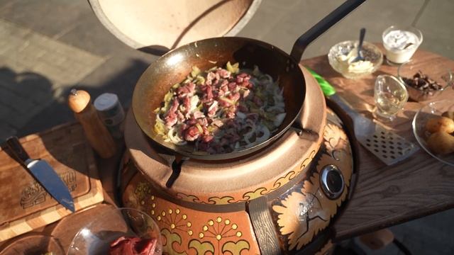 Бефстроганов по-деревенски смотреть онлайн