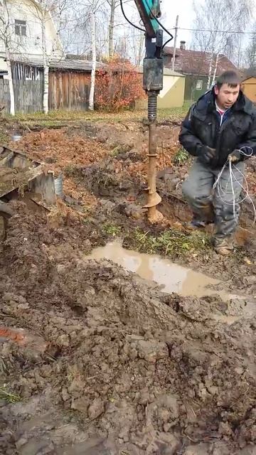 Бурение под фундамент миниэкскаватором смотреть онлайн