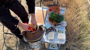 Баранина с говядиной с овощами в афганском казане