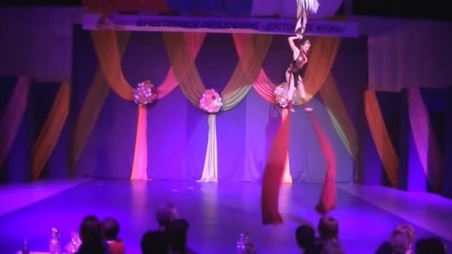 Aerial duo Vesta and Anzhelika смотреть онлайн