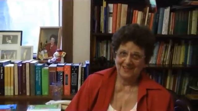 Understand the different types of Poetry with Annette Kosseris смотреть онлайн