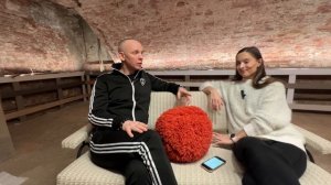 Интервью с Иваном
Зосиным,актером,основателем своей школы актерского мастерства.Беседуем о театре