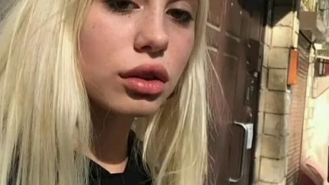 Hofmannita- В своëм мире смотреть онлайн