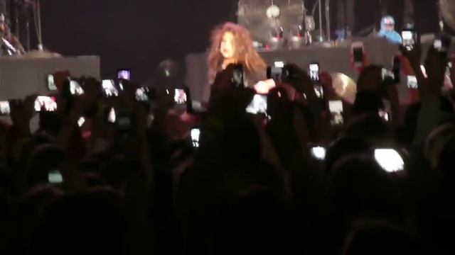 Selena Gomez-Come & Get It (Stars Dance Tour Vienna) смотреть онлайн