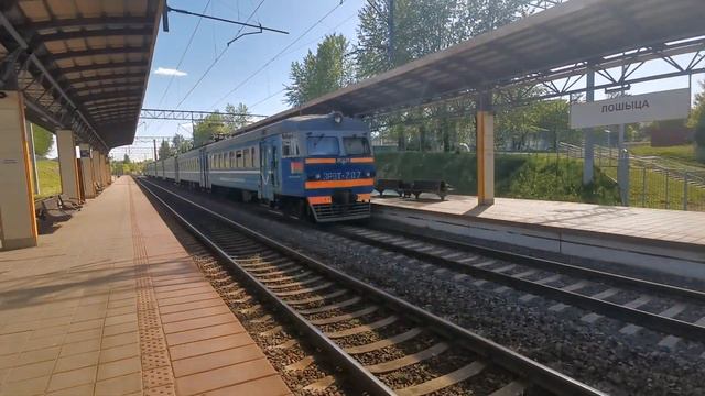 Электропоезд Эр9т-707 на ст. Лошица / ER9T-707 EMU at the Losyca station