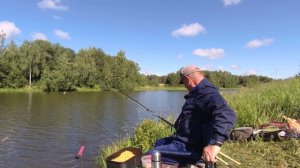 Раннее утро, на фидер за карасиком.