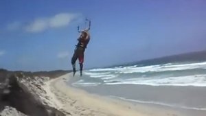 Чемпионы по зависанию на кайте или пара-кайтинг