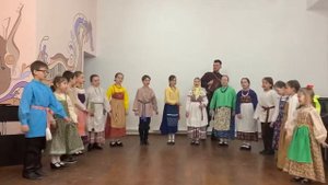 Фольклорно-этнографический ансамбль «Традиция» - «Уж я колышки тешу»