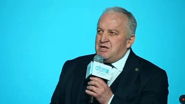 Атоми