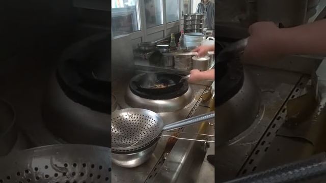 Готовим мошуру Сай на большом огне смотреть онлайн