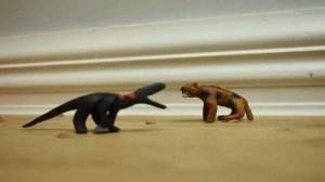 Smilodon vs Utahraptor