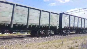 Тепловоз тэп70 0396 с пригородным поездом ижевск сайгатка встречает электровоз 2эс5к 496 с грузовым