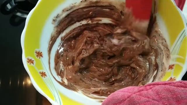 Chocolate Syrup with Amul fresh Cream смотреть онлайн