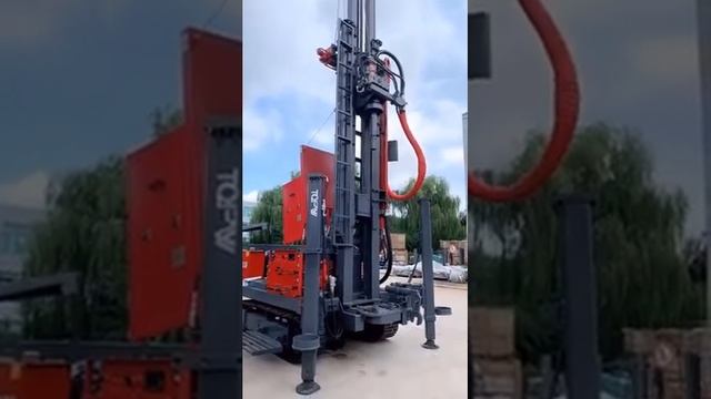 TDS Crawler Pneumatic Water Well Drilling Rig Borehole Drilling Machine