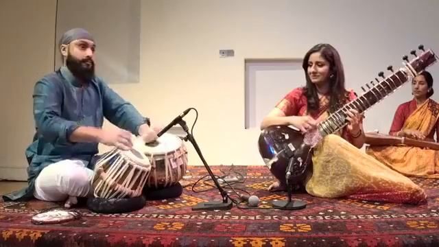 The amazing Roopa Panesar presenting Raag Jaunpuri on sitar 2018 смотреть онлайн
