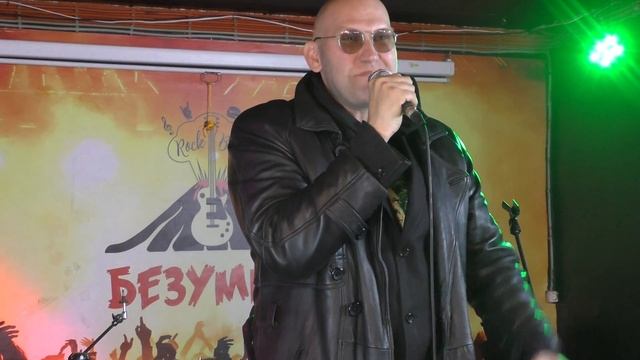 Выступление к клубе "Безумий" проекта Сны Социопата смотреть онлайн